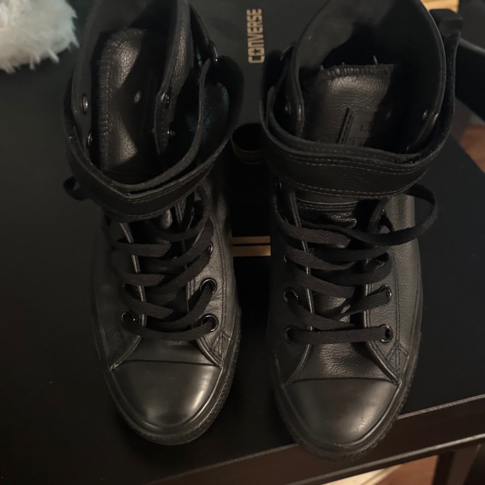 Converse Men's Black Leather Sneakers